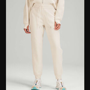 Lululemon Scuba High-Rise Jogger *Fleece 28"